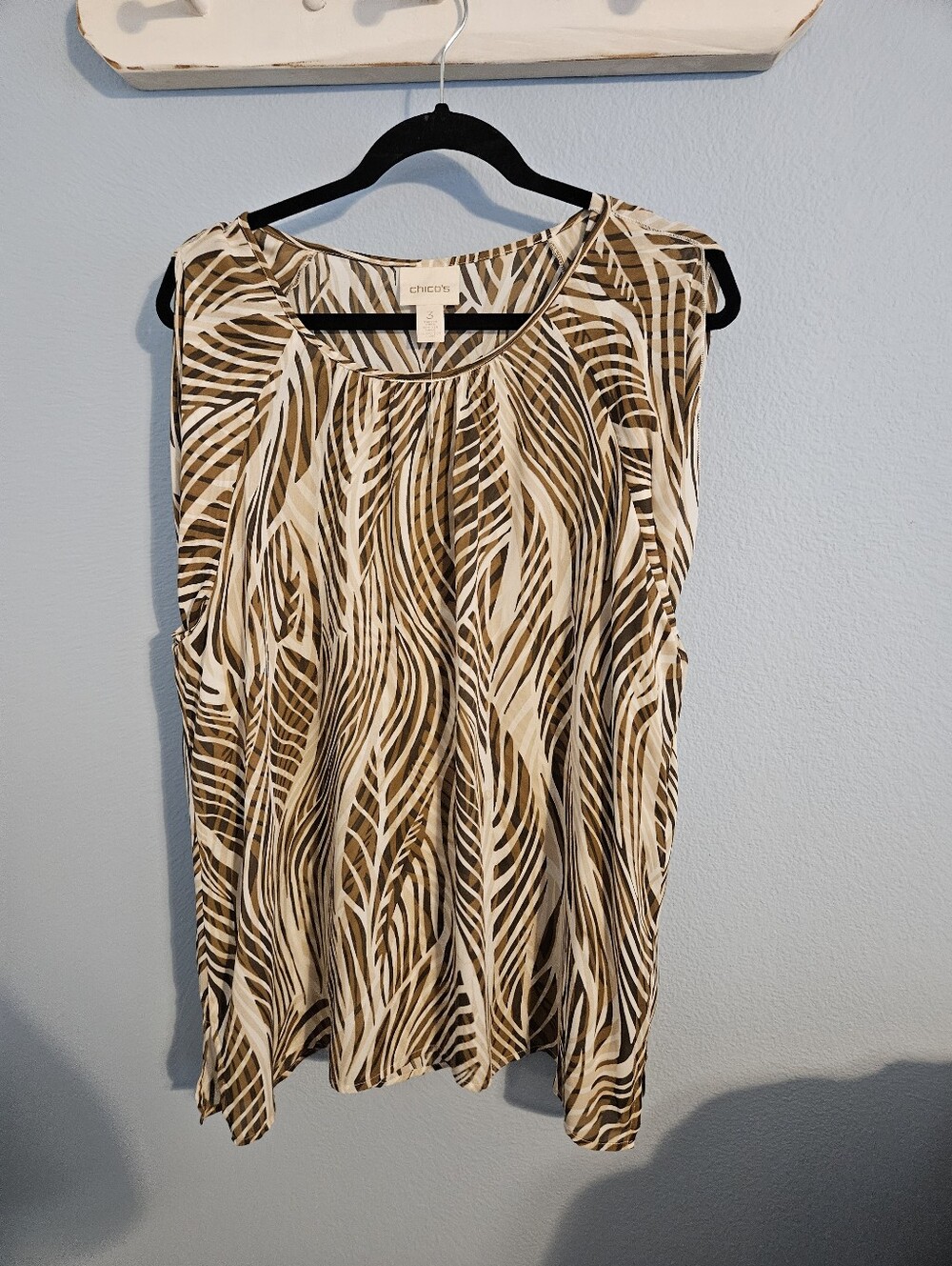 Chico's Brown and Cream Leaf-Print Sleeveless Top